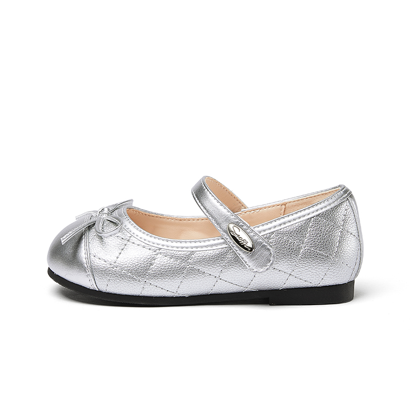 Детские кожаные слипоны с противоскользящей подошвой Snoffy, светло-серебристый
Детские кожаные слипоны с противоскользящей подошвой Snoffy, светло-серебристый