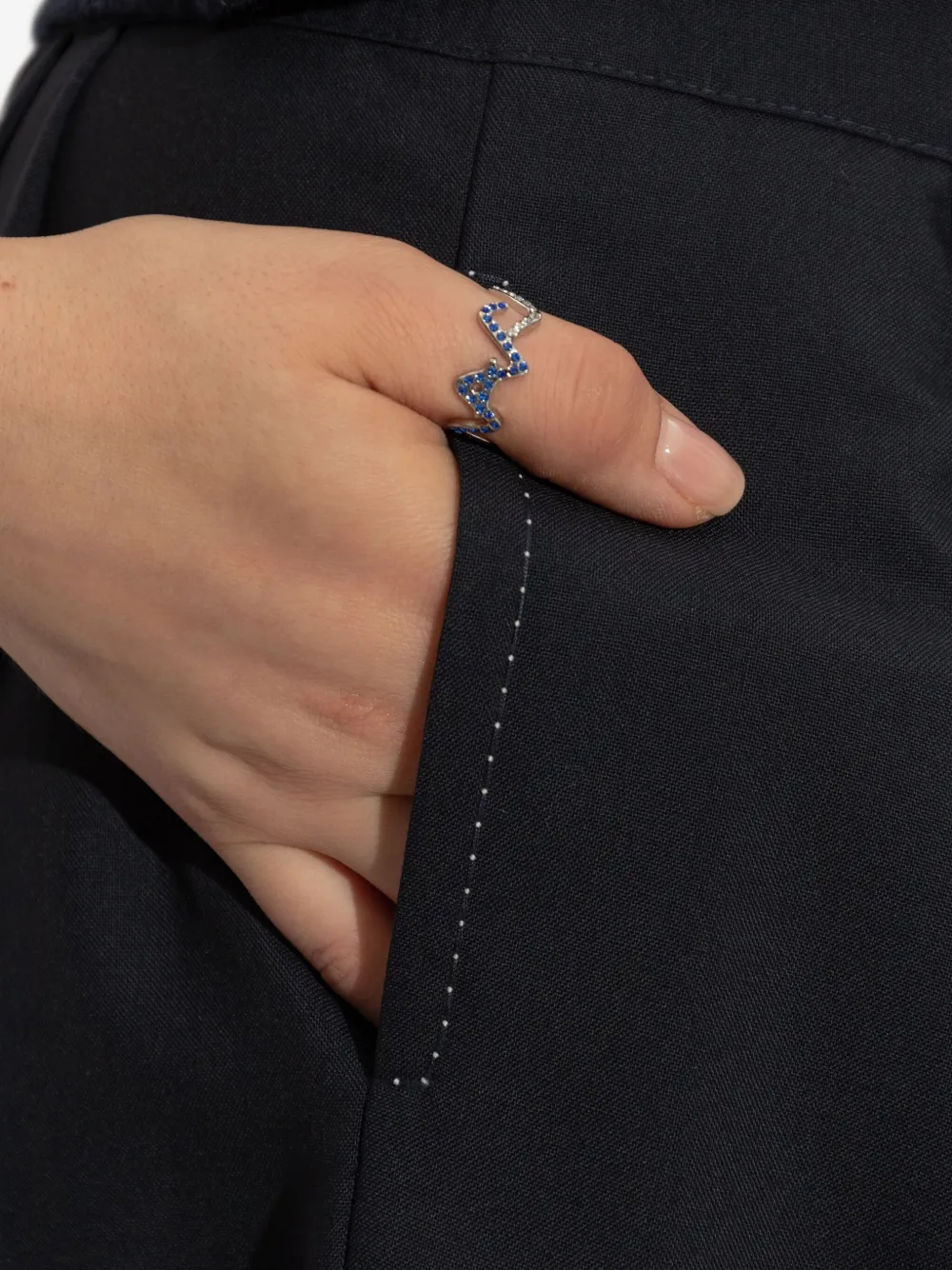 Кольцо с кристаллами Marni, синий
Кольцо с кристаллами Marni, синий