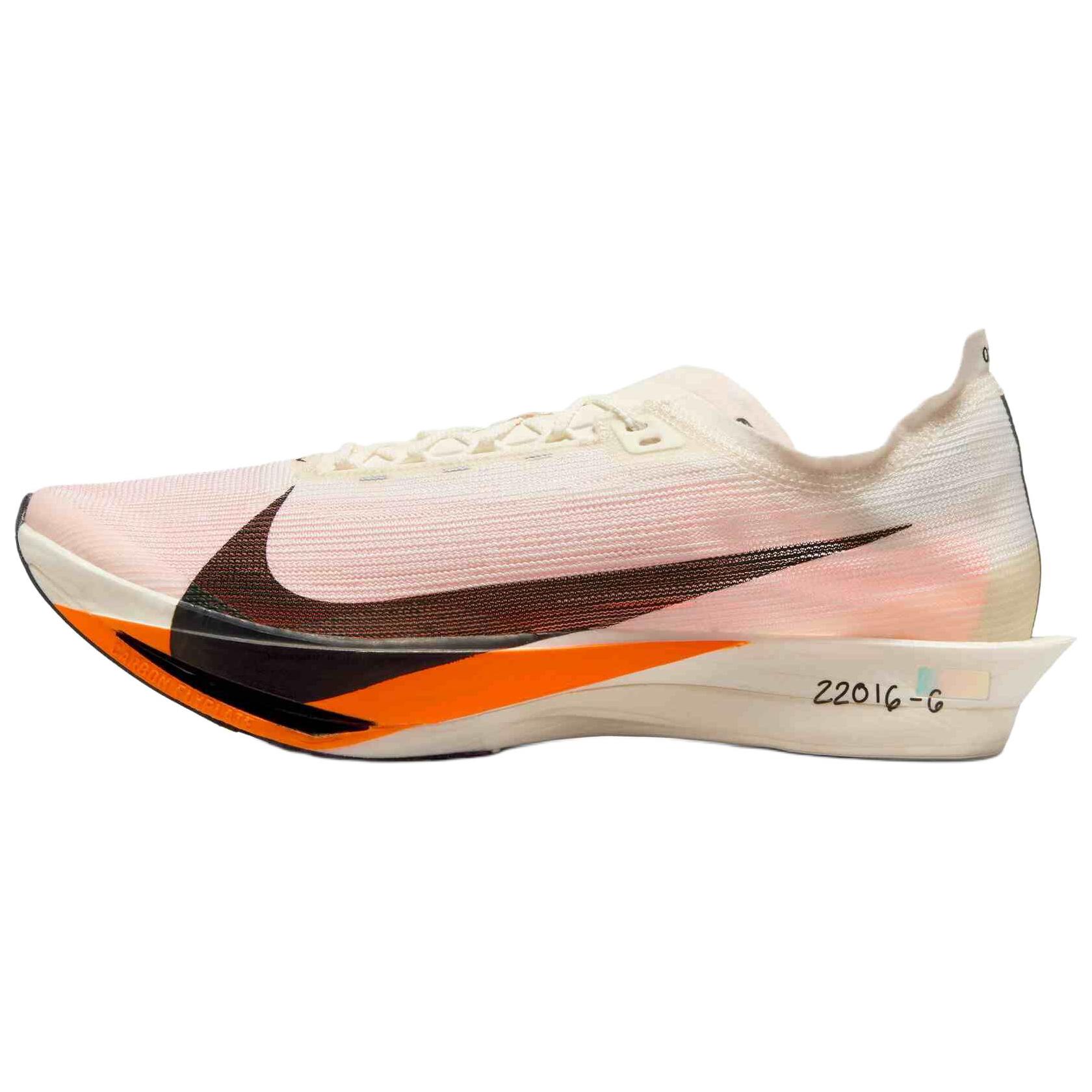 Nike Кроссовки ZoomX StreakFly 2 Proto Sail Total Orange White Black
Nike Кроссовки ZoomX StreakFly 2 Proto Sail Total Orange White Black