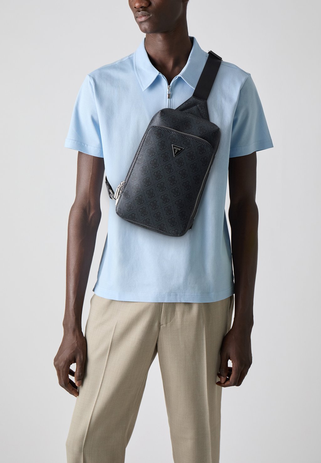 Сумка через плечо MILANO CROSSOVER - Across body bag Guess, серый
Сумка через плечо MILANO CROSSOVER - Across body bag Guess, серый