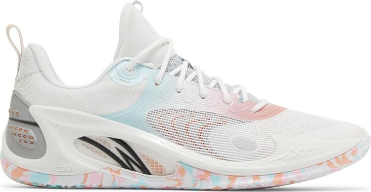 Кроссовки Way of Wade 808 3 'Family Love', белый 
Кроссовки Way of Wade 808 3 'Family Love', белый