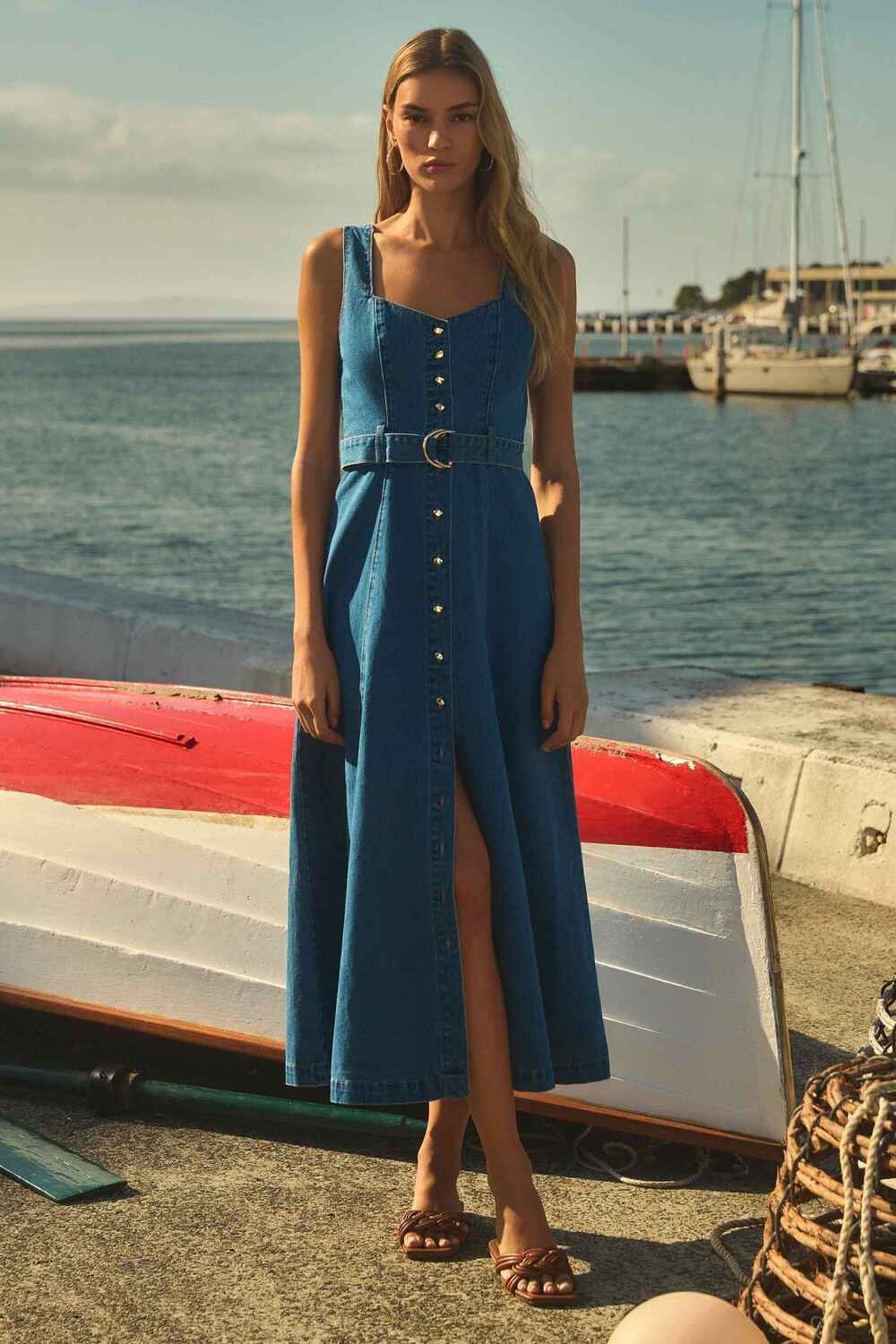 Джинсовое платье Maja Forever New, синий
Джинсовое платье Maja Forever New, синий