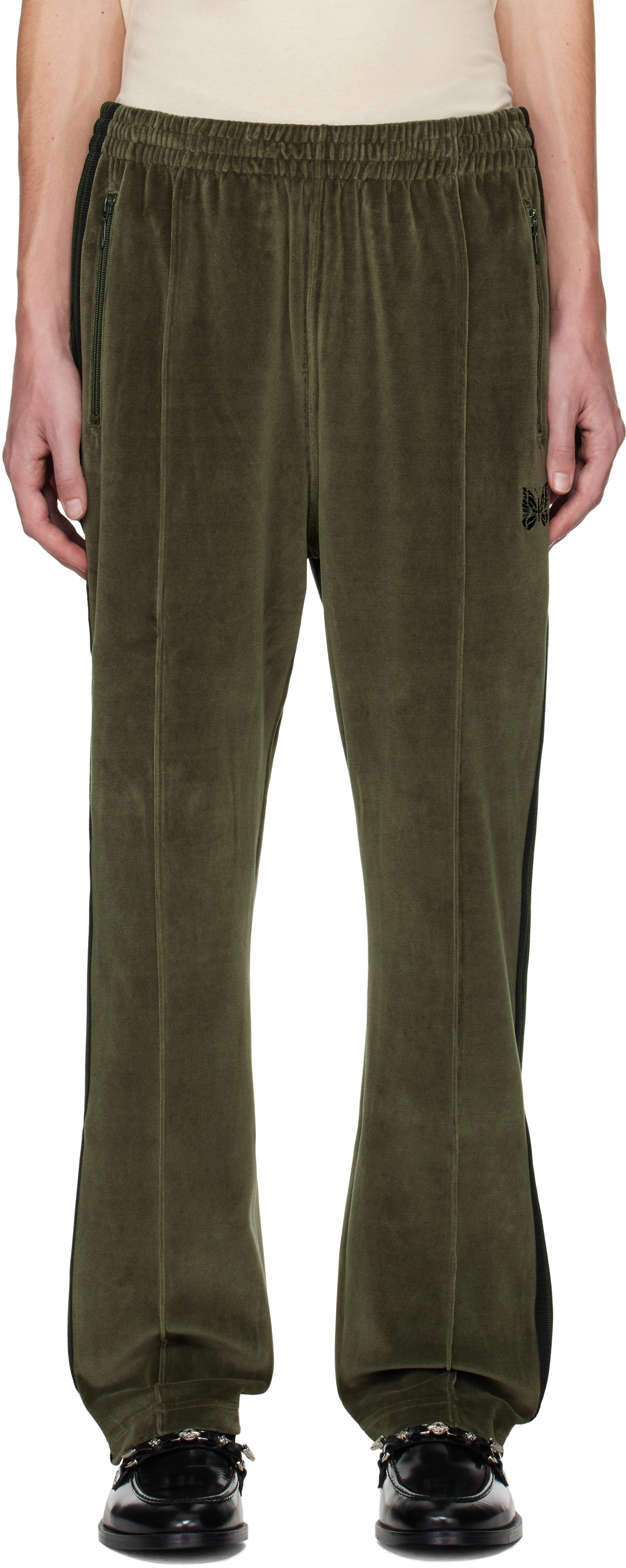 Узкие спортивные брюки цвета хаки NEEDLES
Узкие спортивные брюки цвета хаки NEEDLES