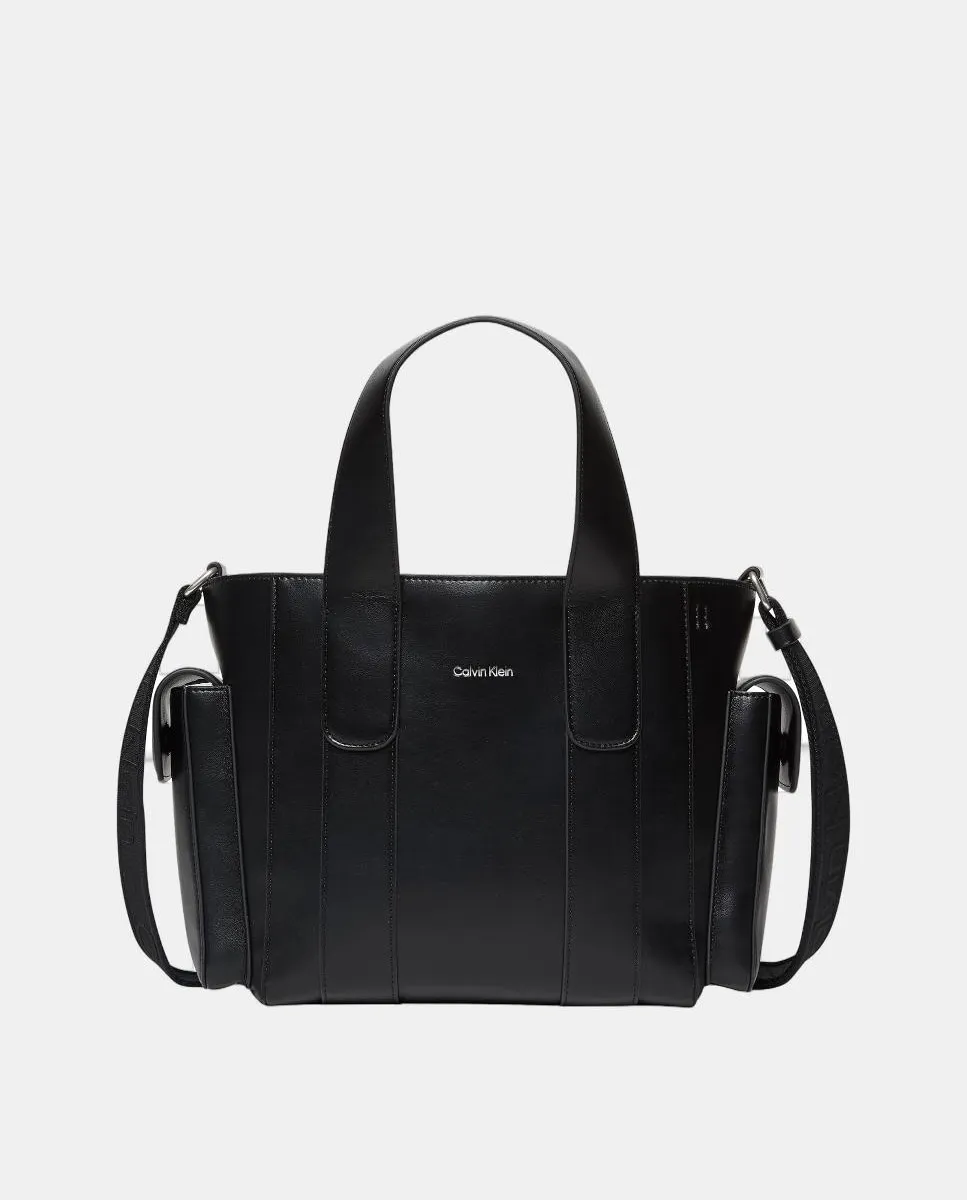 Женская сумка-тоут Calvin Klein Jeans, черный
Женская сумка-тоут Calvin Klein Jeans, черный