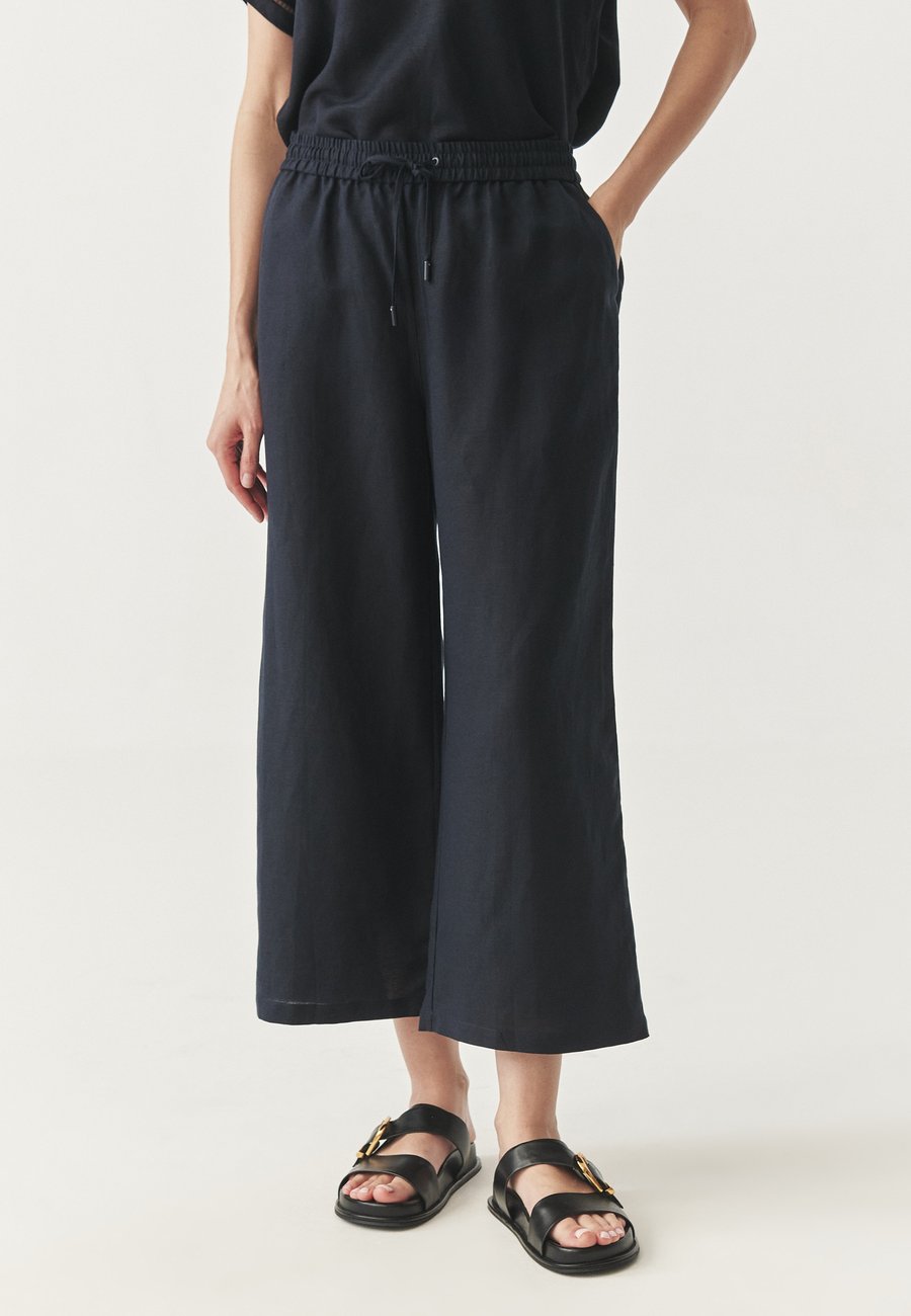 Брюки TATUUM PULIO 2, Dark Navy Blue/Dark Blue
Брюки TATUUM PULIO 2, Dark Navy Blue/Dark Blue