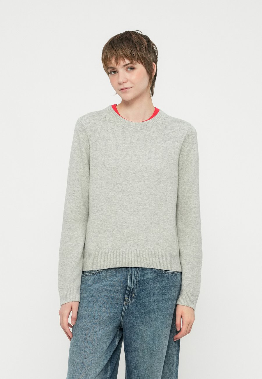 Джемпер GAP CASHSOFT CREW, Grey Heather/Grey
Джемпер GAP CASHSOFT CREW, Grey Heather/Grey