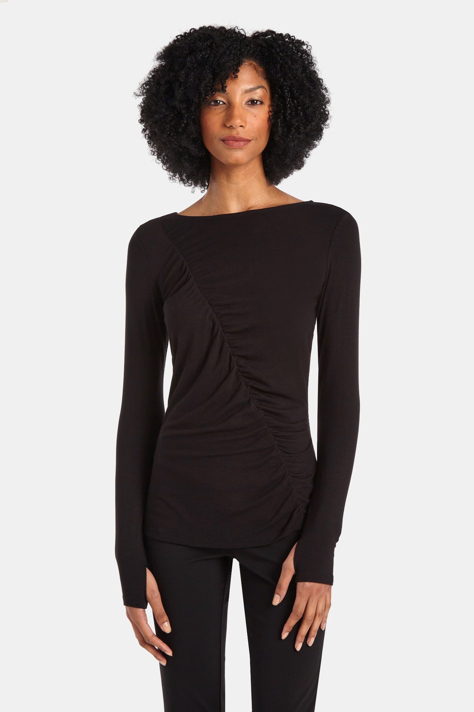 ФУТБОЛКА-КОЛОКОЛЬЧИК Capsule 121, черный
ФУТБОЛКА-КОЛОКОЛЬЧИК Capsule 121, черный