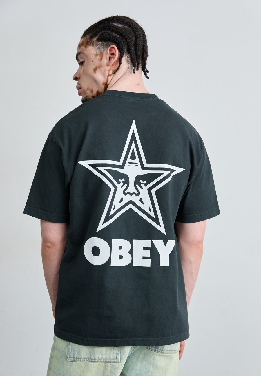 Футболка Obey Clothing BOLD STAR, True Vintage Black/Black
Футболка Obey Clothing BOLD STAR, True Vintage Black/Black