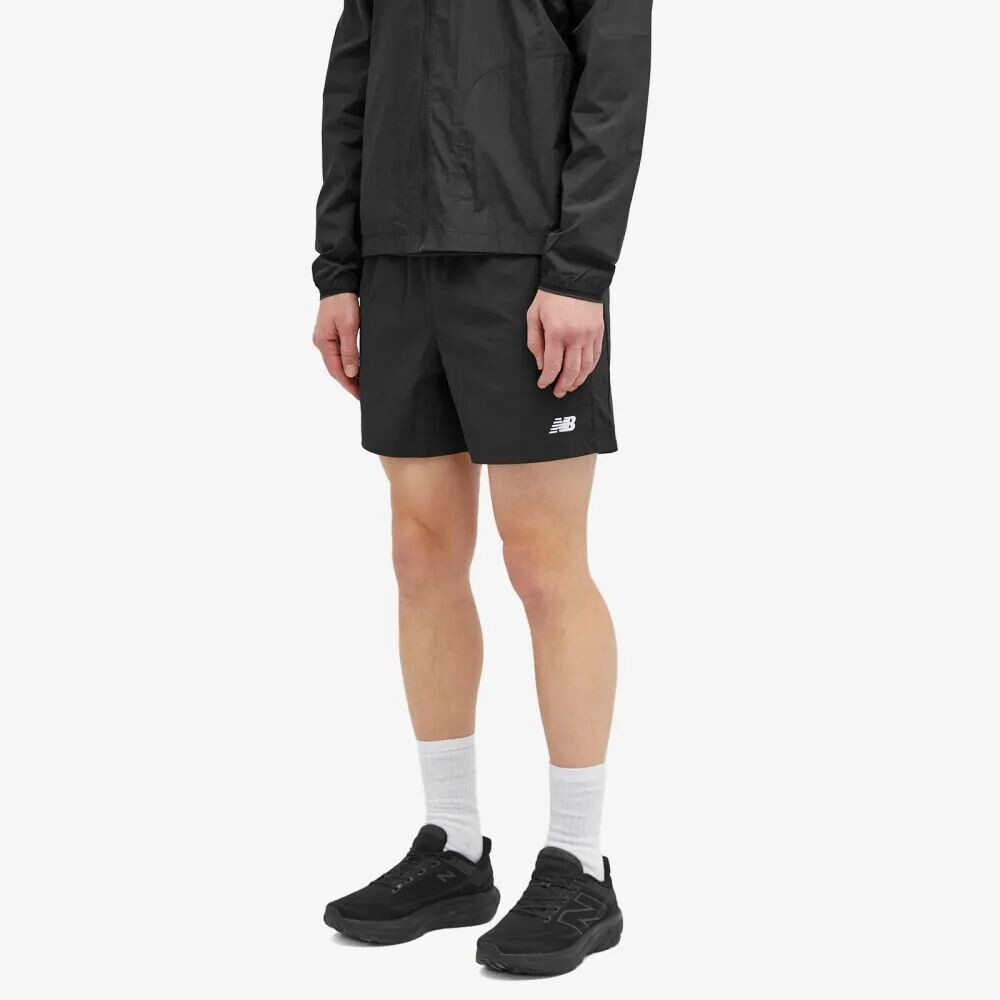 New Balance Короткие тканые шорты из эластичного нейлона NB Athletics 5 дюймов, черный
New Balance Короткие тканые шорты из эластичного нейлона NB Athletics 5 дюймов, черный
