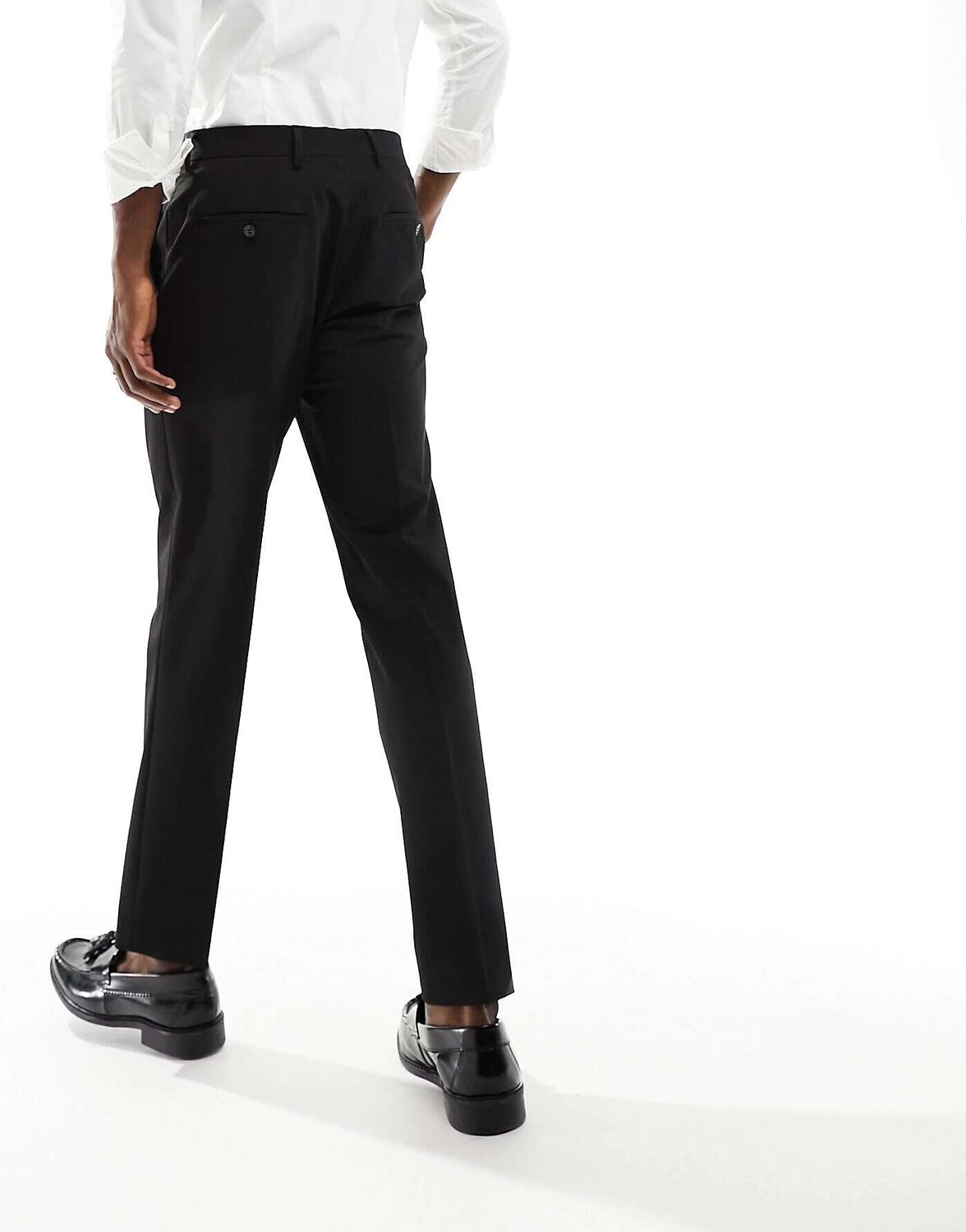 Черные костюмные брюки узкого кроя Selected Homme
Черные костюмные брюки узкого кроя Selected Homme