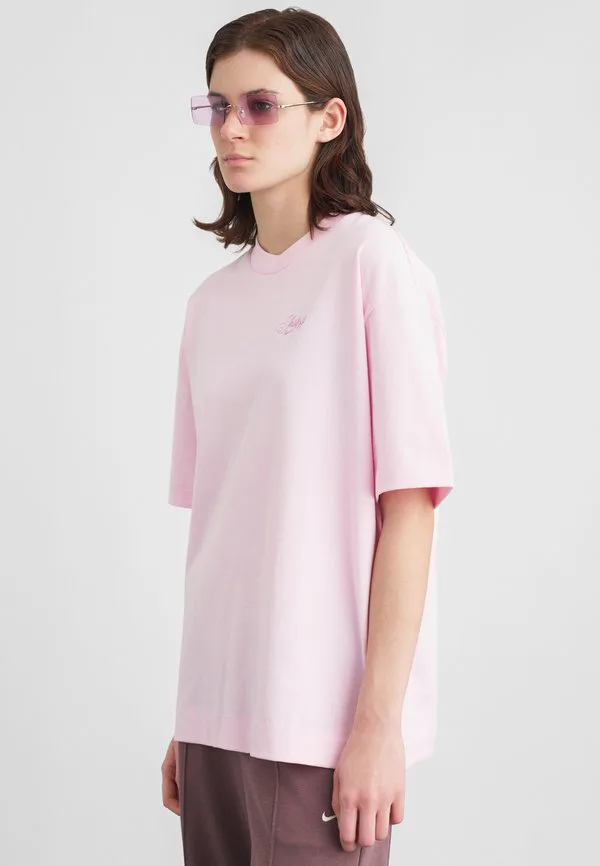 Футболка с надписью Nike Sportswear, Pink Foam, Розовый, Футболка с надписью Nike Sportswear, Pink Foam
Футболка с надписью Nike Sportswear, Pink Foam, Розовый, Футболка с надписью Nike Sportswear, Pink Foam