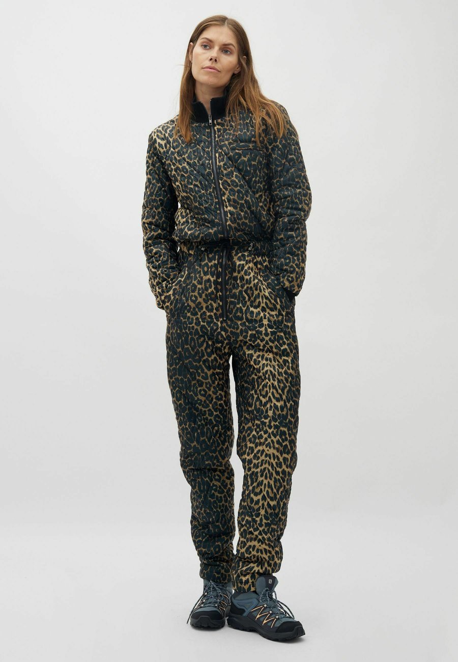 Комбинезон Global Funk Jumpsuit, Leopard Mist/Mottled Light Brown
Комбинезон Global Funk Jumpsuit, Leopard Mist/Mottled Light Brown