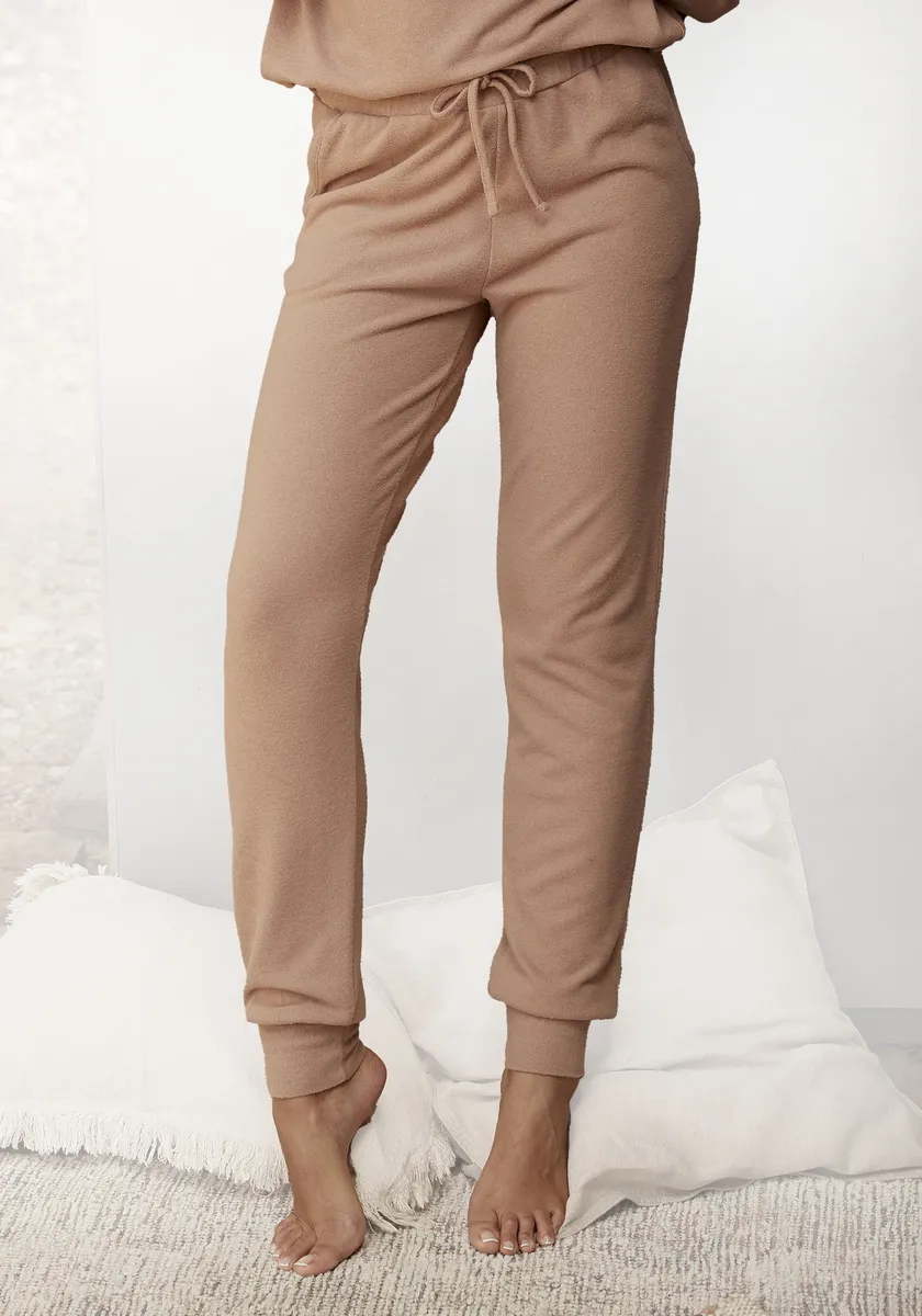 LASCANA брюки для отдыха "штаны для отдыха" с боковыми карманами, коричневый
LASCANA брюки для отдыха "штаны для отдыха" с боковыми карманами, коричневый