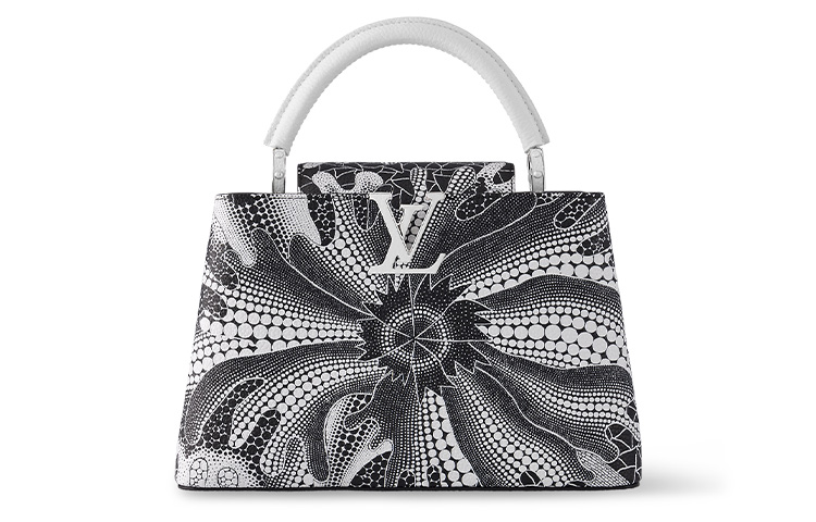 LOUIS VUITTON Сумка Capucines Mm
LOUIS VUITTON Сумка Capucines Mm