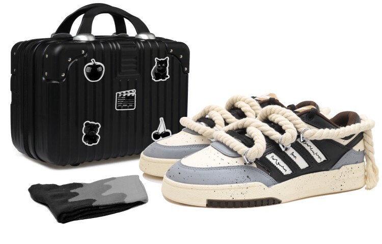 Кроссовки Adidas Originals Drop Step Series Skateboard Shoes Unisex Low-Top Black White Gray
Кроссовки Adidas Originals Drop Step Series Skateboard Shoes Unisex Low-Top Black White Gray