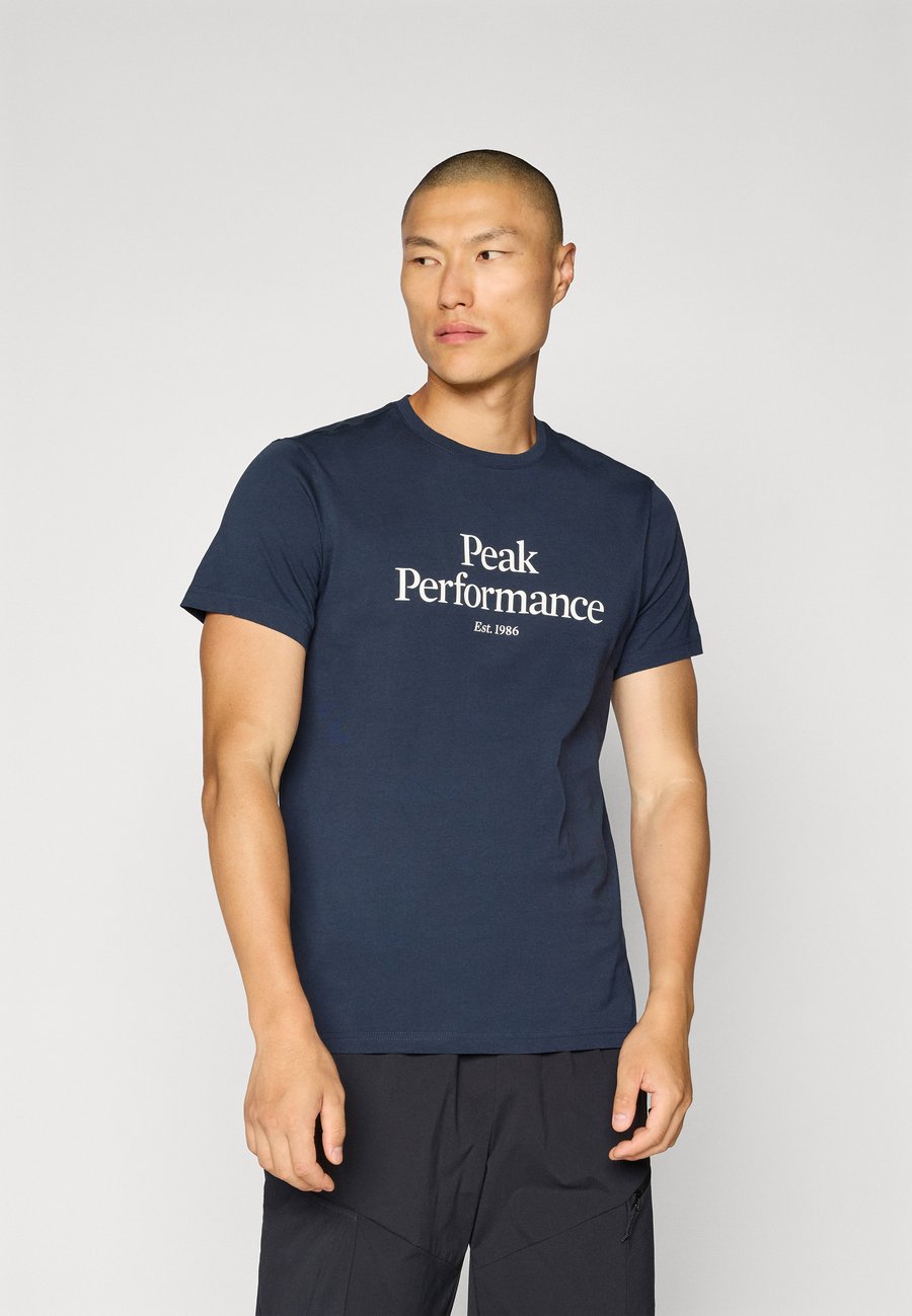 Футболка Peak Performance ORIGINAL TEE, Blue Shadow/Blue, Синий, Футболка Peak Performance ORIGINAL TEE, Blue Shadow/Blue
Футболка Peak Performance ORIGINAL TEE, Blue Shadow/Blue, Синий, Футболка Peak Performance ORIGINAL TEE, Blue Shadow/Blue