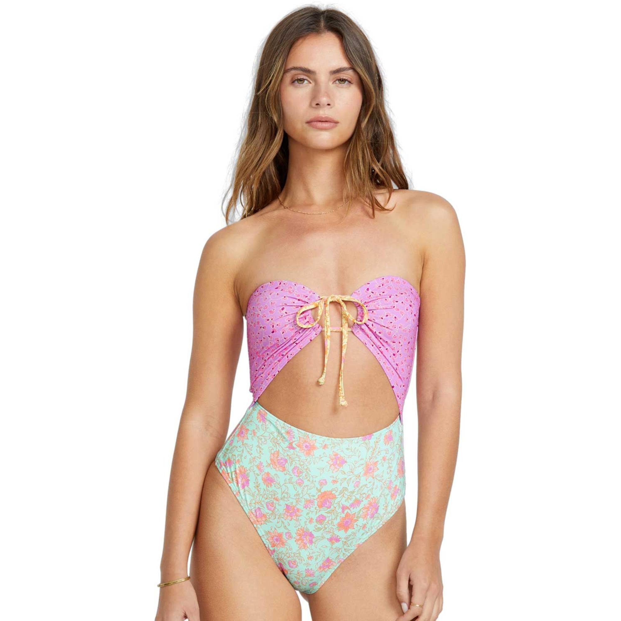 Женский фольклорный сказка. Цельный купальник Andrew. Billabong, Multi
Женский фольклорный сказка. Цельный купальник Andrew. Billabong, Multi