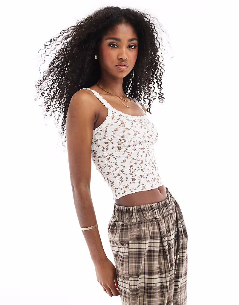 Топ из джерси Cotton On с цветочным принтом в мелкую коричневую крапинку Cotton:On
Топ из джерси Cotton On с цветочным принтом в мелкую коричневую крапинку Cotton:On