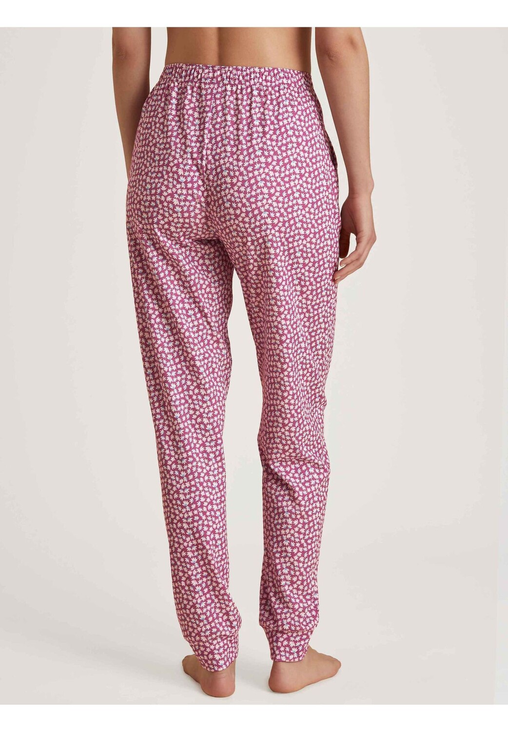 Женские брюки с манжетами CALIDA, цвет Red Violet
Женские брюки с манжетами CALIDA, цвет Red Violet