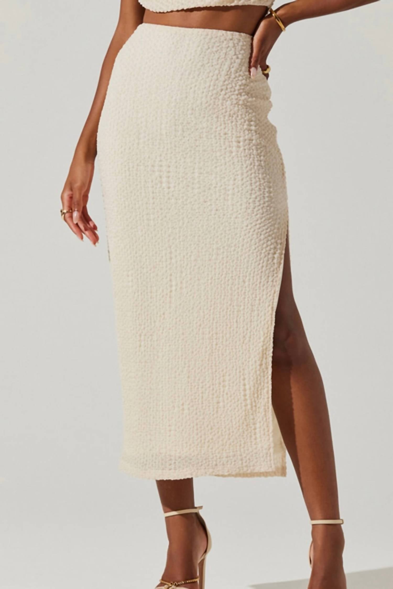 Юбка Keely в натуральном цвете ASTR
Юбка Keely в натуральном цвете ASTR