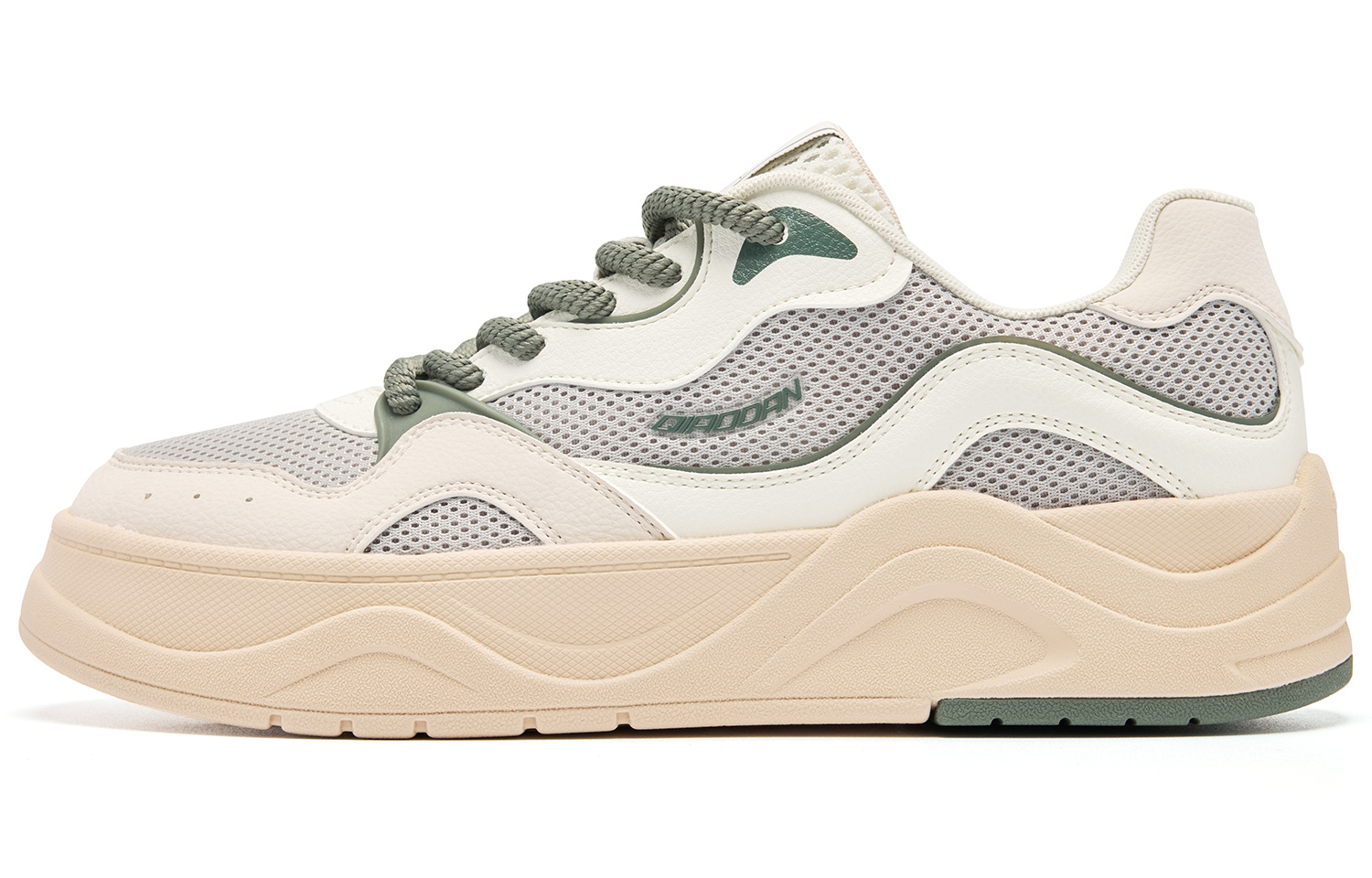 QIAODAN Нескользящие и износостойкие дышащие низкие кроссовки для скейтбординга, мужские, серо-бежевые
QIAODAN Нескользящие и износостойкие дышащие низкие кроссовки для скейтбординга, мужские, серо-бежевые