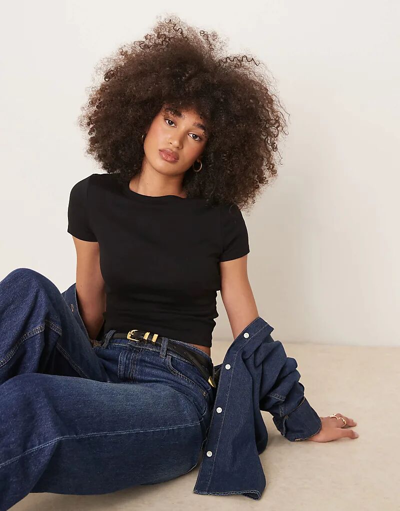 Детская футболка черного цвета New Look 
Детская футболка черного цвета New Look