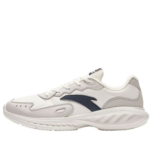 Туманность кроссовок Anta, серый
Туманность кроссовок Anta, серый