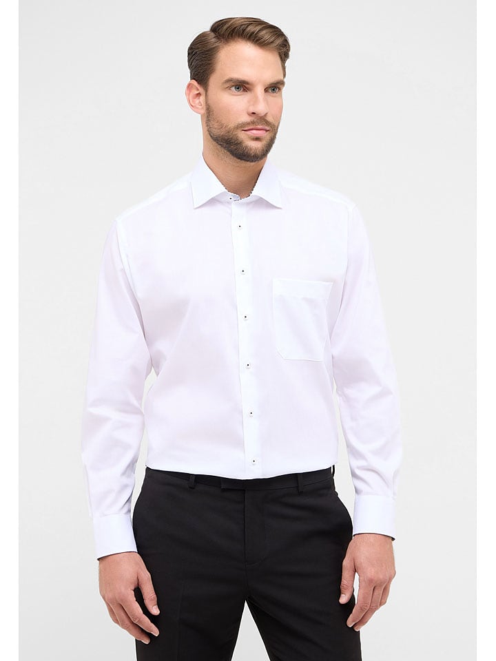 Eterna Рубашка - удобный крой - белого цвета
Eterna Рубашка - удобный крой - белого цвета