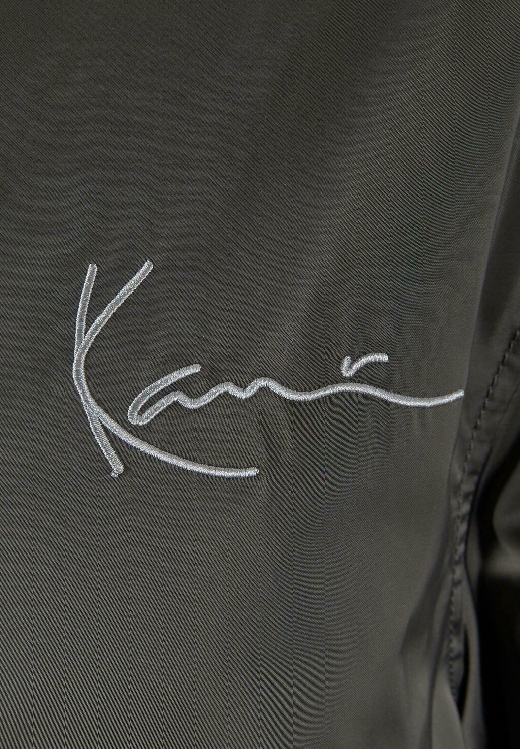 Куртка-бомбер CHEST SIGNATURE Karl Kani, серый
Куртка-бомбер CHEST SIGNATURE Karl Kani, серый