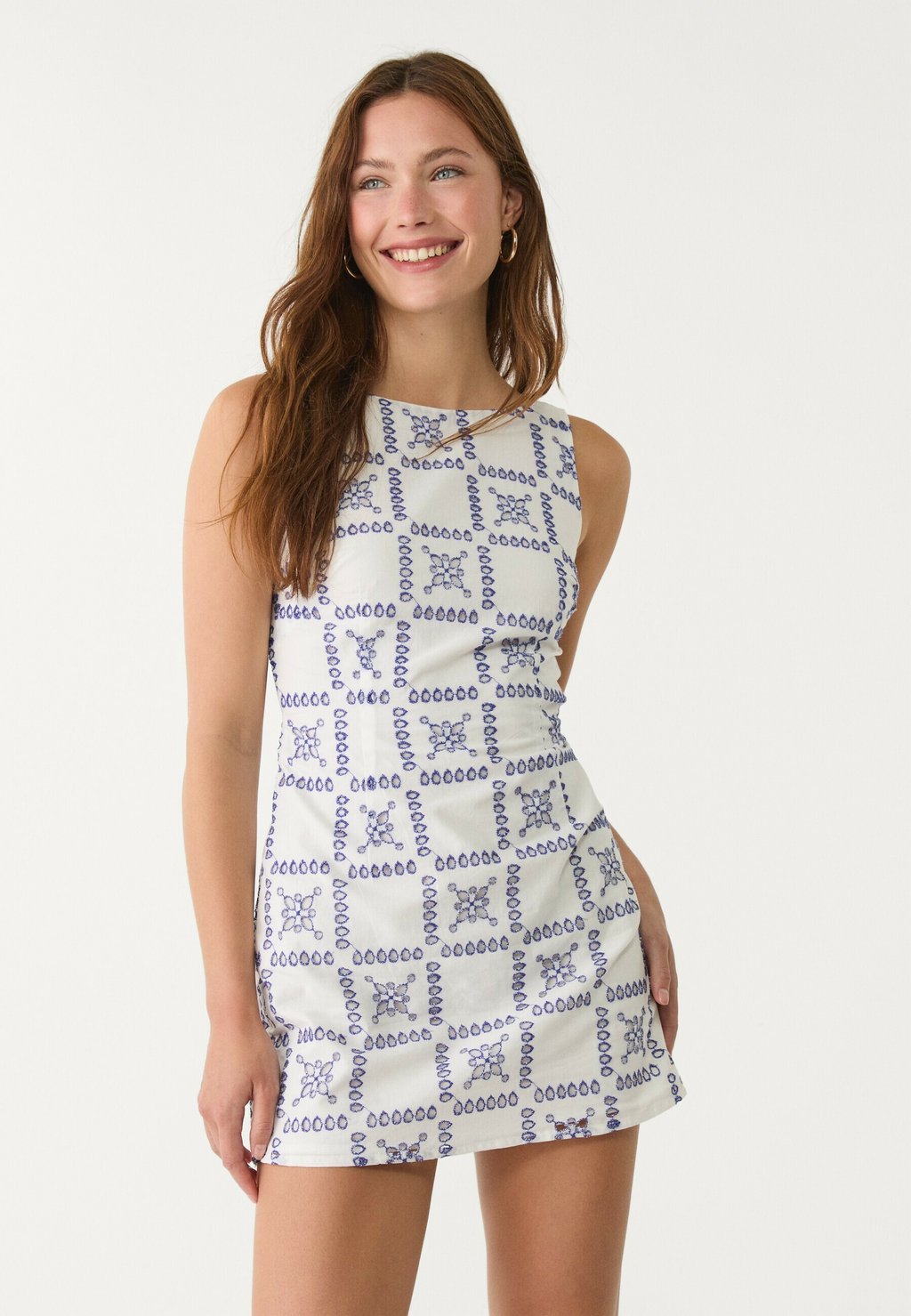 Платье из джерси EMBROIDERED Stradivarius, светло-голубой
Платье из джерси EMBROIDERED Stradivarius, светло-голубой