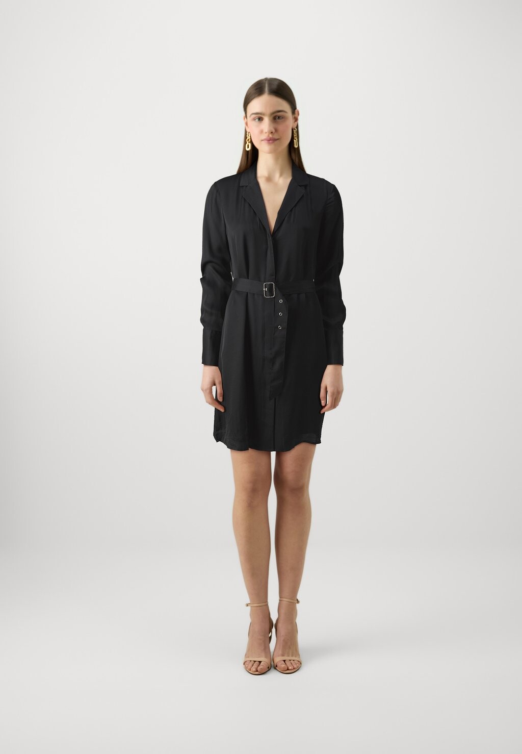 Коктейльное платье / Вечернее платье GRACE FLARE MINI BELTED DRESS Guess, черный
Коктейльное платье / Вечернее платье GRACE FLARE MINI BELTED DRESS Guess, черный