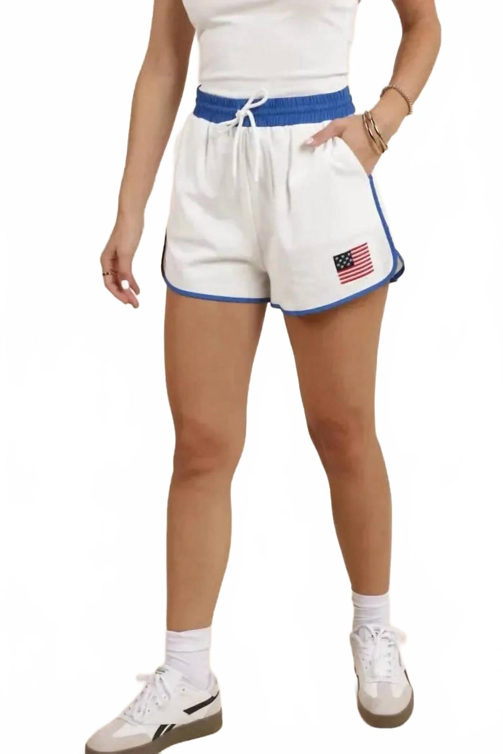 Шорты с патриотическим флагом в белом цвете Sadie & Sage
Шорты с патриотическим флагом в белом цвете Sadie & Sage