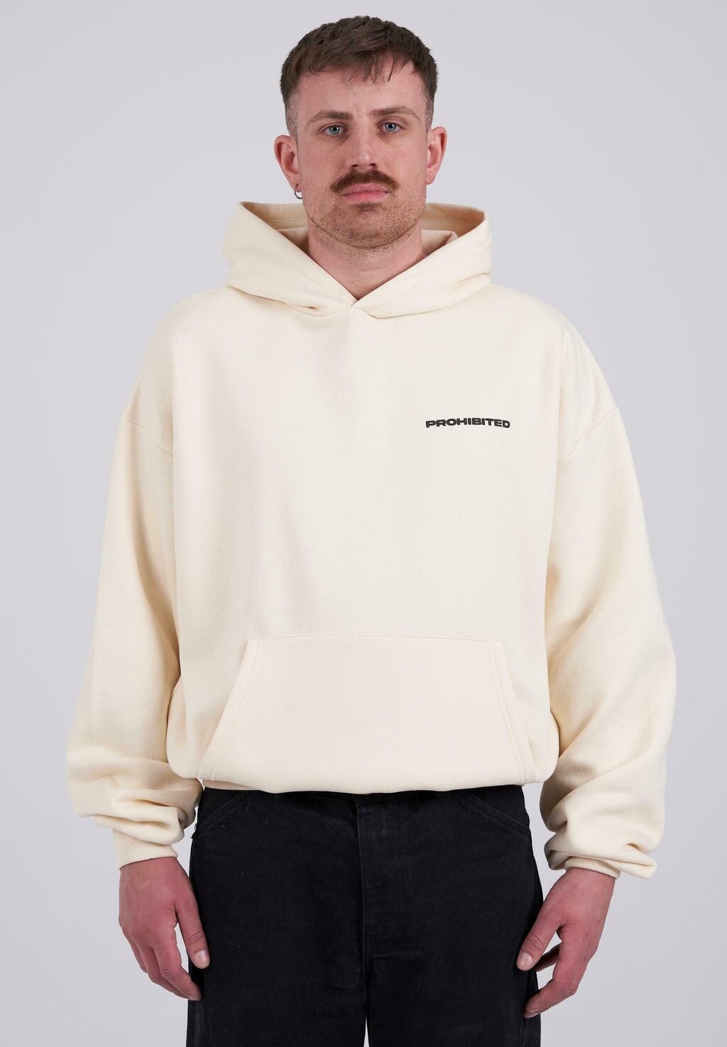 Толстовка PROHIBITED, цвет cream
Толстовка PROHIBITED, цвет cream