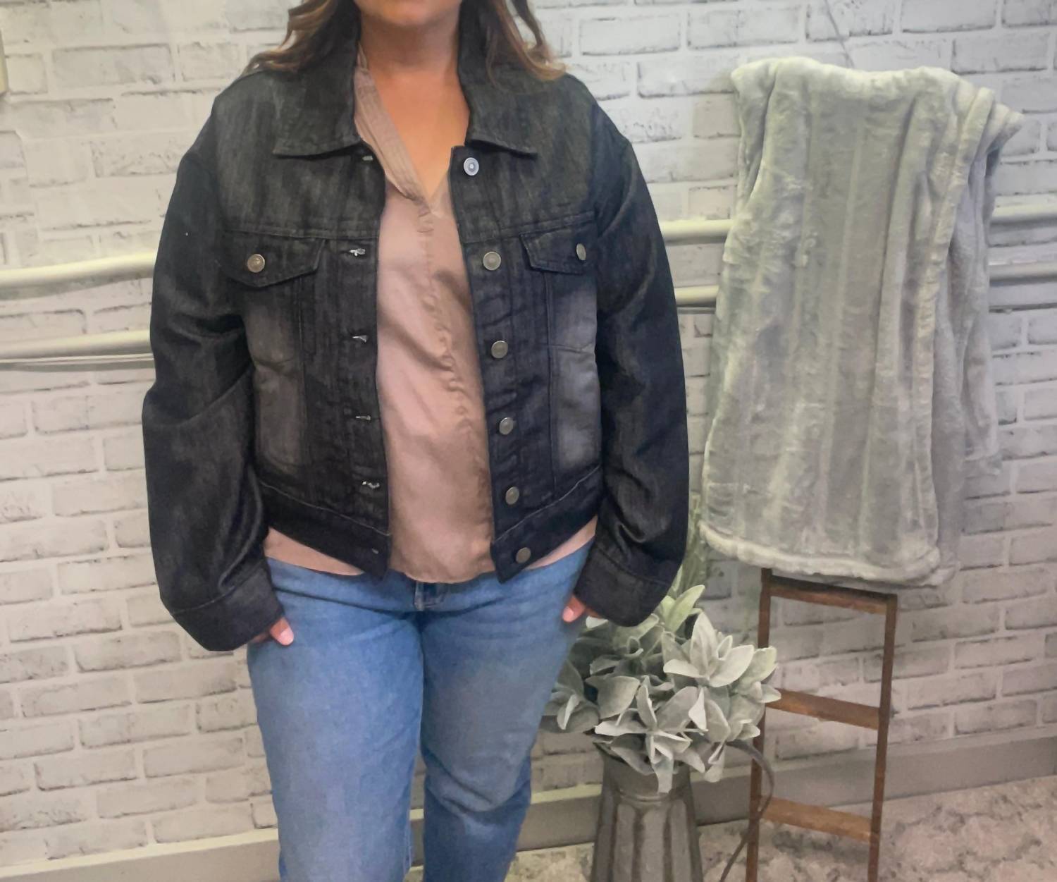 Джинсовая куртка Just The Night черного цвета Like Love, Черный, Джинсовая куртка Just The Night черного цвета Like Love
Джинсовая куртка Just The Night черного цвета Like Love, Черный, Джинсовая куртка Just The Night черного цвета Like Love