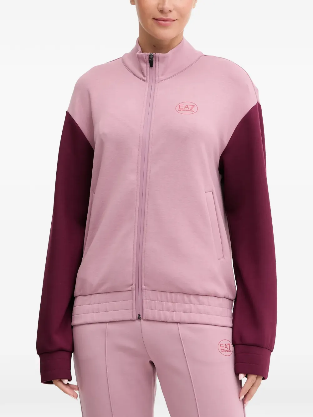 Спортивный костюм Tennis Pro с застежкой на молнию и логотипом Ea7 Emporio Armani, розовый
Спортивный костюм Tennis Pro с застежкой на молнию и логотипом Ea7 Emporio Armani, розовый