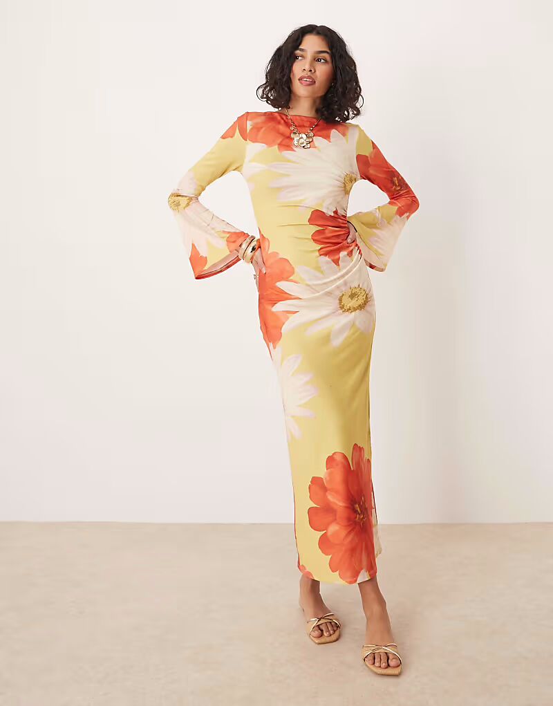 Платье мидакси ASOS DESIGN с рукавами-ангелочками и крупным цветочным принтом
Платье мидакси ASOS DESIGN с рукавами-ангелочками и крупным цветочным принтом