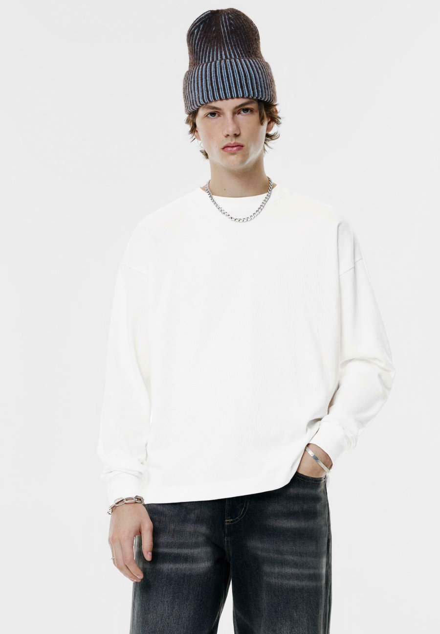 Топ PULL&BEAR Long sleeved top, White
Топ PULL&BEAR Long sleeved top, White