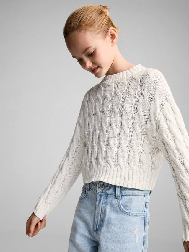 Детский джемпер Carli с вязкой косой Mango, Light Beige
Детский джемпер Carli с вязкой косой Mango, Light Beige