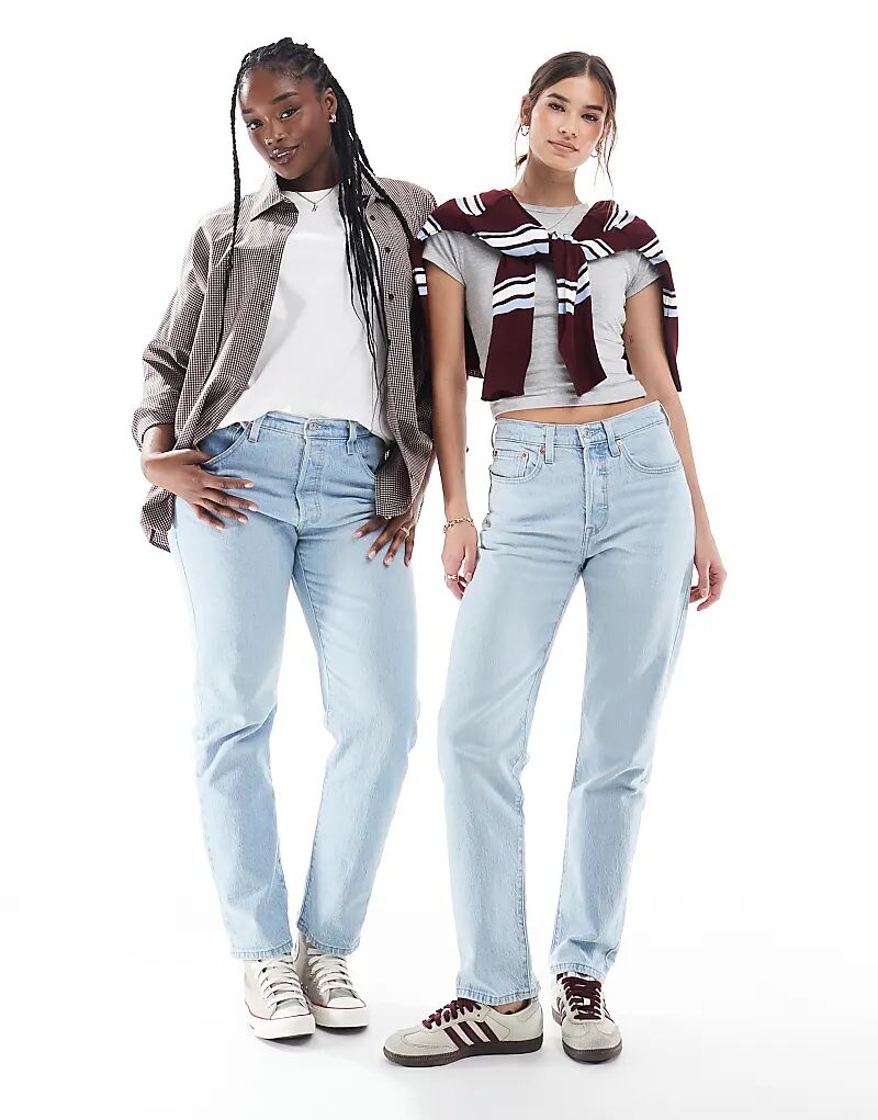 Джинсы Levi's 501 прямого кроя светло-голубого цвета
Джинсы Levi's 501 прямого кроя светло-голубого цвета