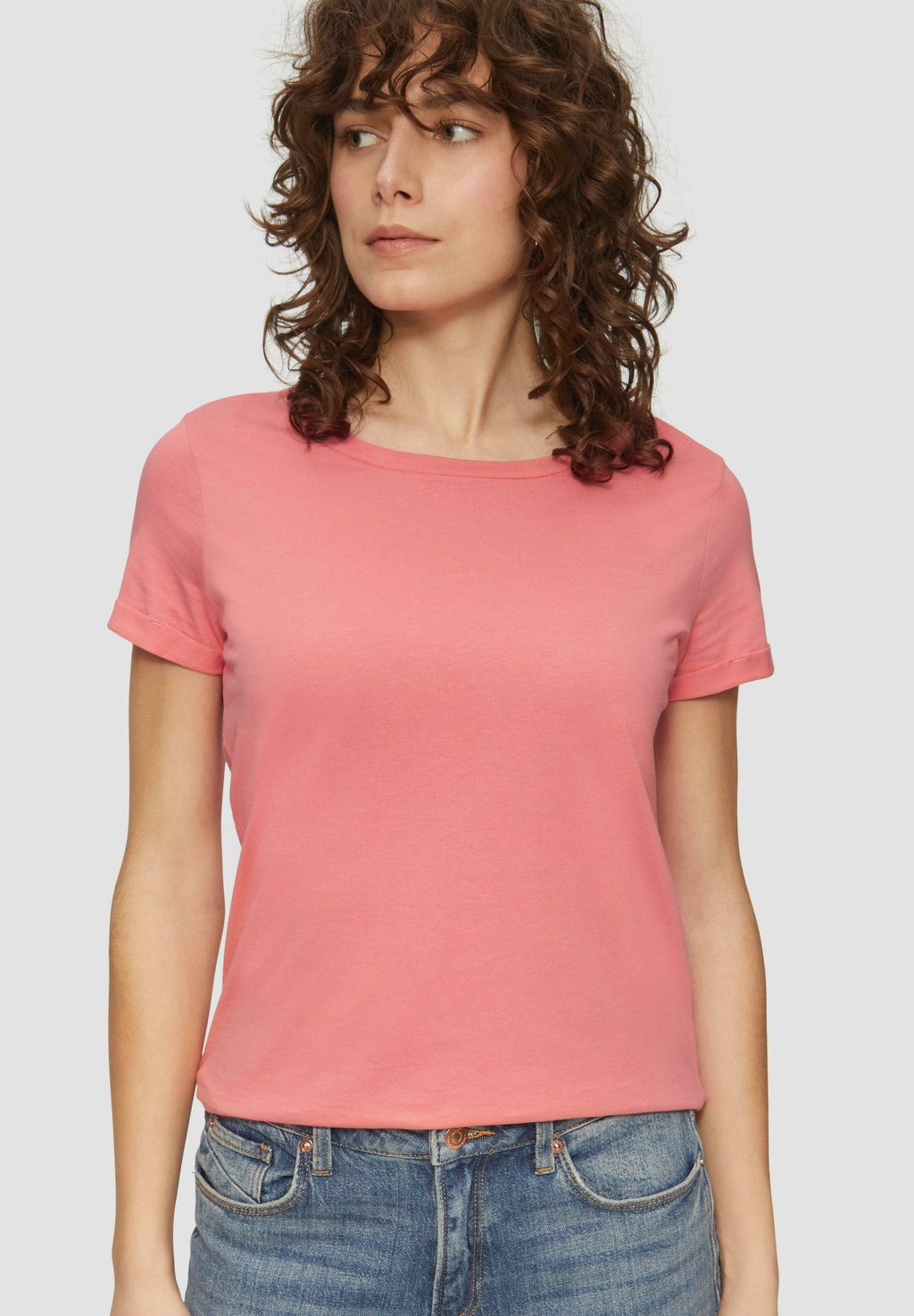 Базовая футболка MIT RUNDHALSAUSSCHNITT QS, красный
Базовая футболка MIT RUNDHALSAUSSCHNITT QS, красный