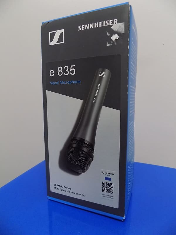 Кардиоидный динамический вокальный микрофон Sennheiser e835 Handheld Cardioid Dynamic Vocal Microphone
Кардиоидный динамический вокальный микрофон Sennheiser e835 Handheld Cardioid Dynamic Vocal Microphone