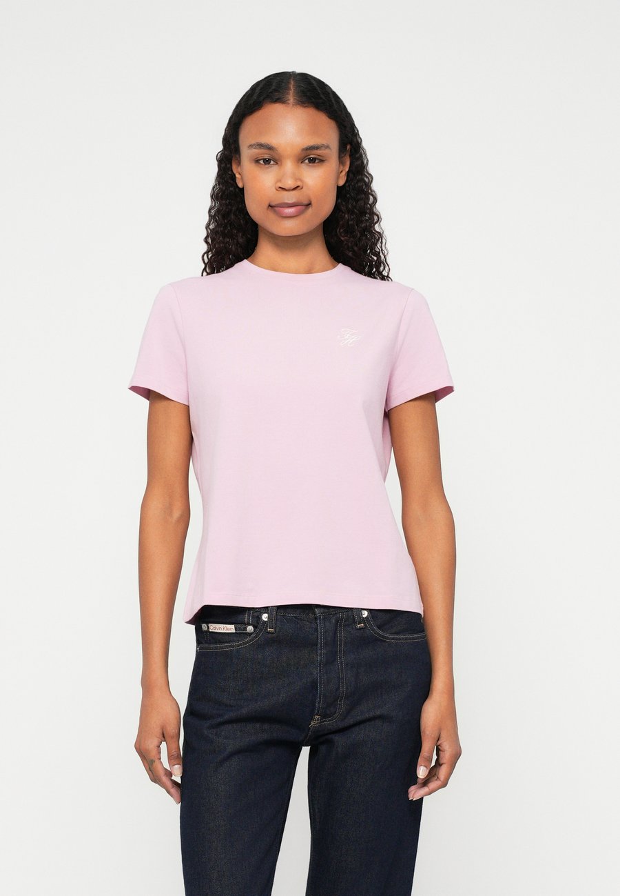 Футболка Tommy Hilfiger SCRIPT TEE, Bonita Pink/Light Pink, Розовый, Футболка Tommy Hilfiger SCRIPT TEE, Bonita Pink/Light Pink
Футболка Tommy Hilfiger SCRIPT TEE, Bonita Pink/Light Pink, Розовый, Футболка Tommy Hilfiger SCRIPT TEE, Bonita Pink/Light Pink