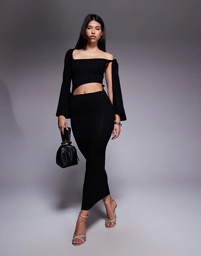 Платье миди ASOS DESIGN с длинными рукавами-ангелами, перекрученным вырезом и завязками на плечах, черное
Платье миди ASOS DESIGN с длинными рукавами-ангелами, перекрученным вырезом и завязками на плечах, черное