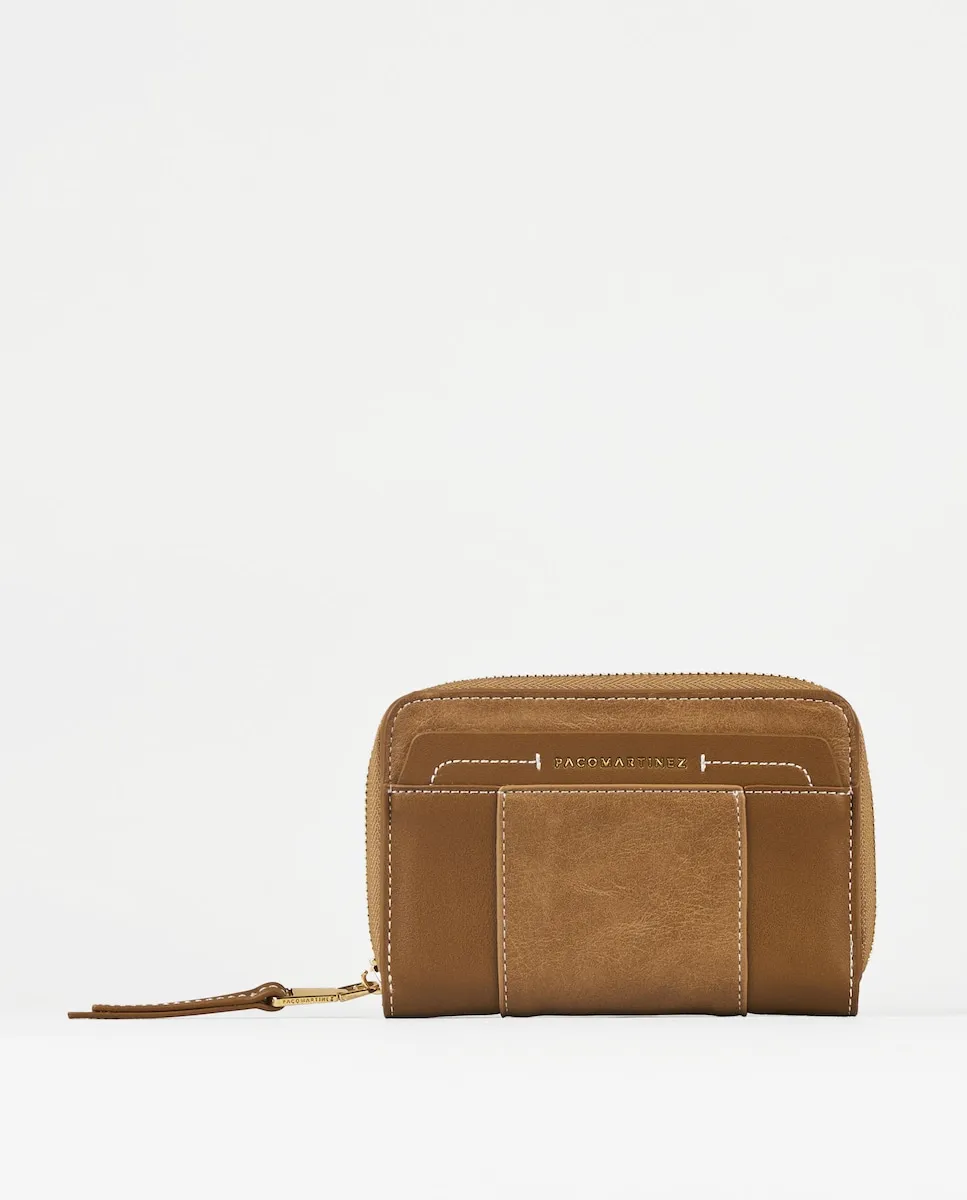 Средний кошелек с эффектом кожи Pacomartinez, песочный
Средний кошелек с эффектом кожи Pacomartinez, песочный