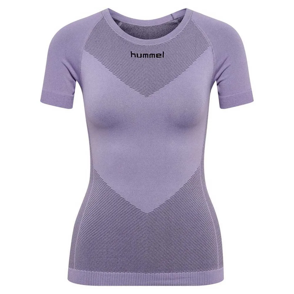 Футболка Hummel First seamless, фиолетовый
Футболка Hummel First seamless, фиолетовый