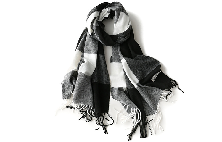 Вязаный шарф унисекс FREE RABBITⅡ, 2 шт (черный+черный)+белая коробка
Вязаный шарф унисекс FREE RABBITⅡ, 2 шт (черный+черный)+белая коробка