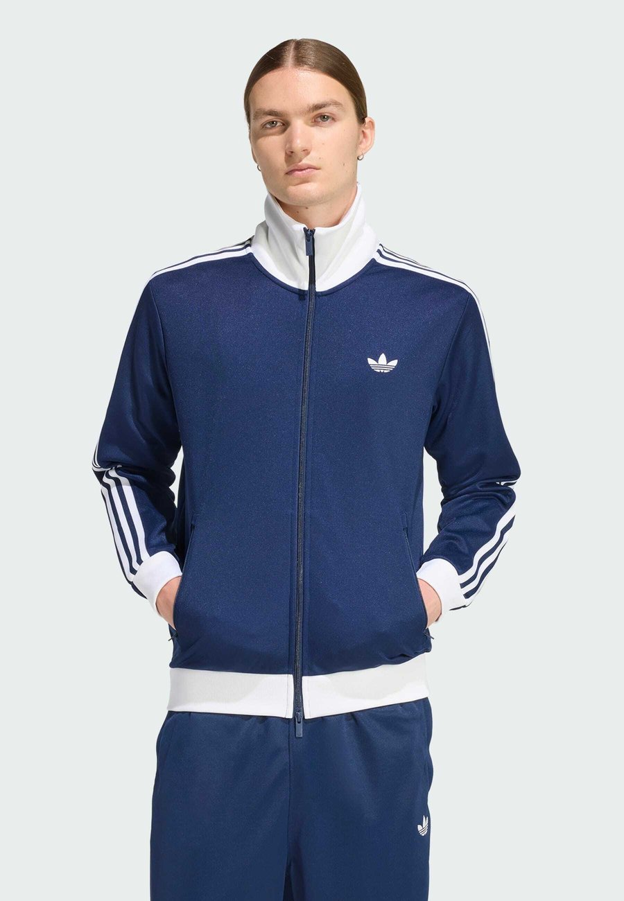 Толстовка Adidas Originals CLASSIC, Night Indigo/Dark Blue, Синий, Толстовка Adidas Originals CLASSIC, Night Indigo/Dark Blue
Толстовка Adidas Originals CLASSIC, Night Indigo/Dark Blue, Синий, Толстовка Adidas Originals CLASSIC, Night Indigo/Dark Blue