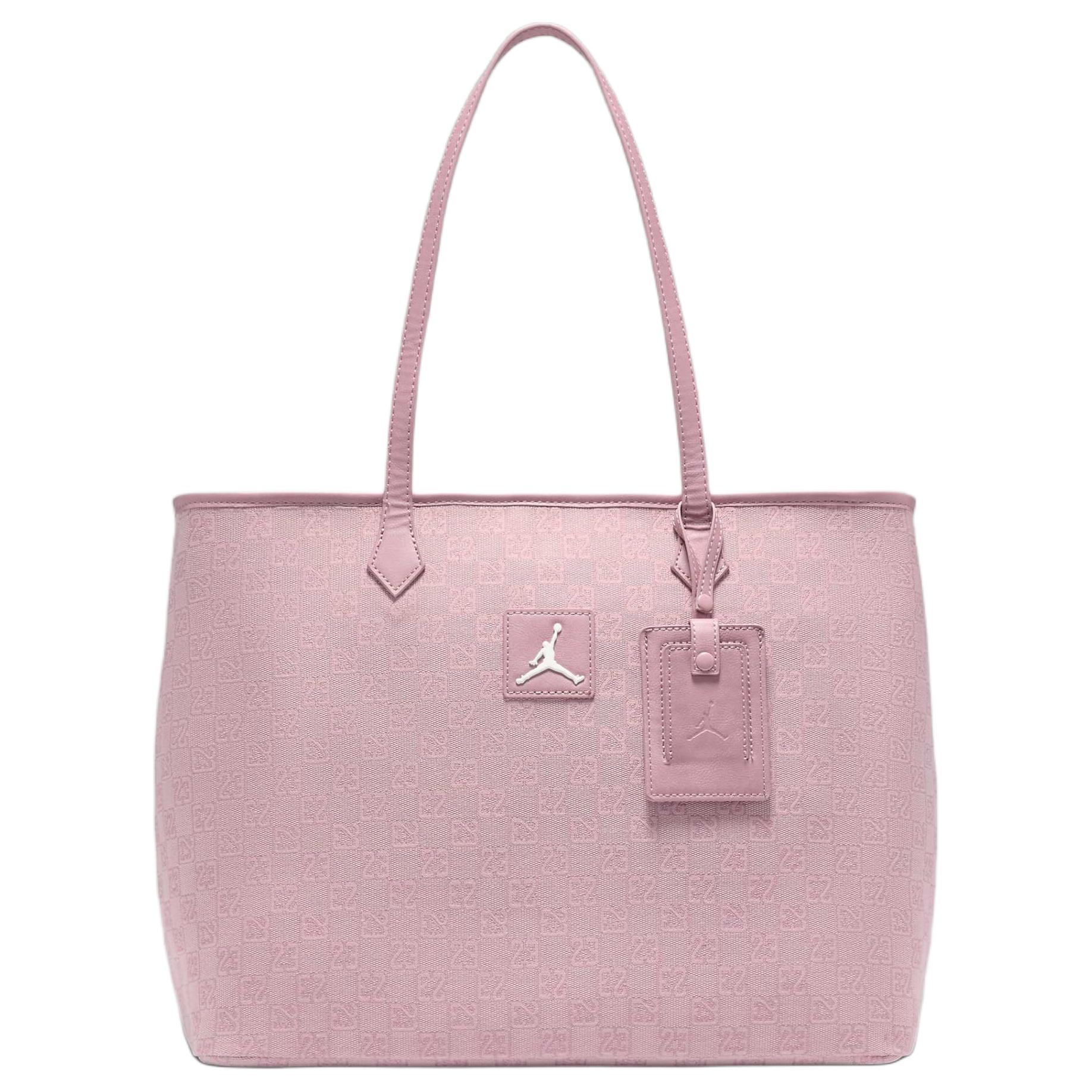 Сумка-тоут Monogram 32 л розовая глянцевая Jordan
Сумка-тоут Monogram 32 л розовая глянцевая Jordan