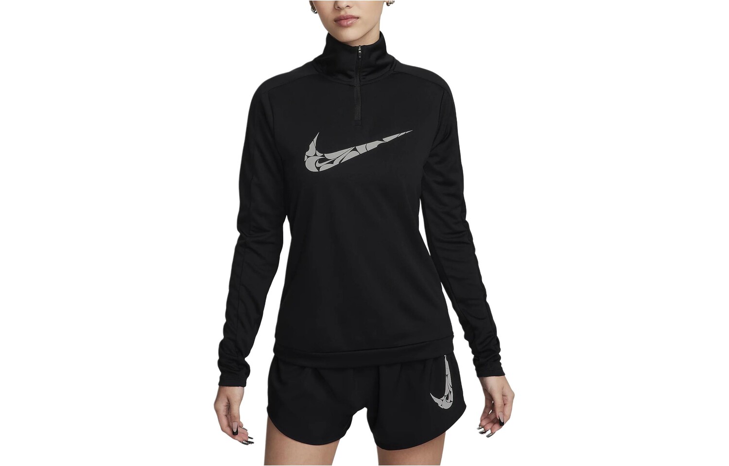 Футболка женская черная Nike
Футболка женская черная Nike