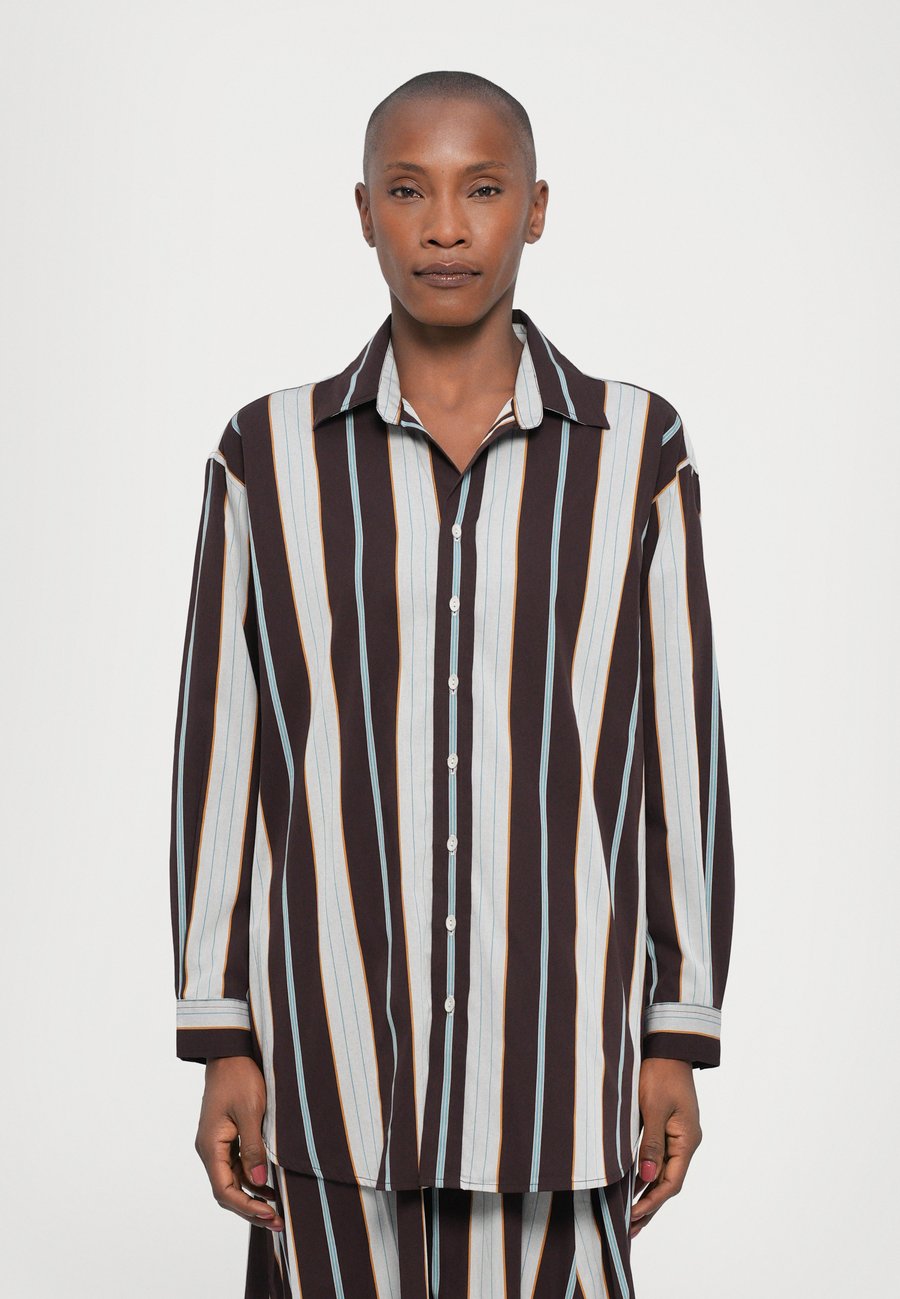 Блуза Faithfull the brand LEONIE OVERSIZED SHIRT DRESS, Athens/Multi-Coloured
Блуза Faithfull the brand LEONIE OVERSIZED SHIRT DRESS, Athens/Multi-Coloured